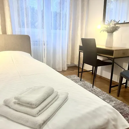 Apartment Dujmic - 50m From The Sea With Private Parking Icici