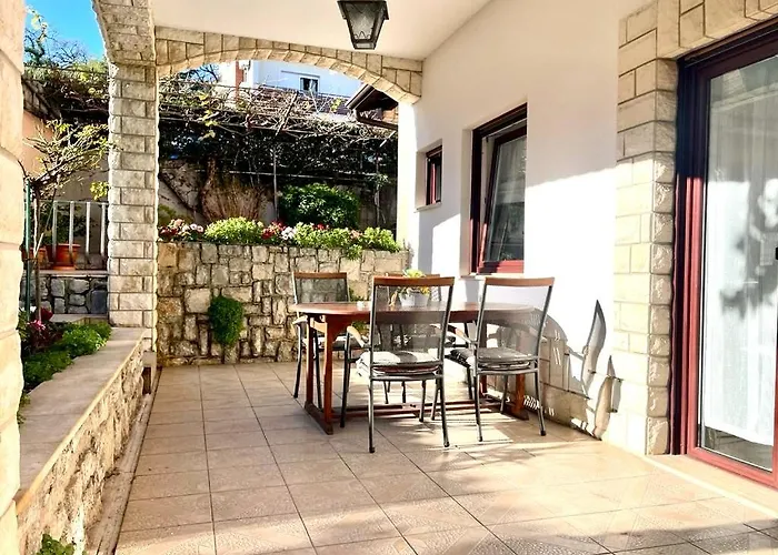 Dujmic - 50m From The Sea With Private Parking *