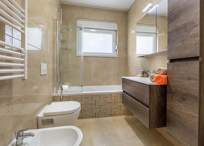 דירה Dujmic - 50m From The Sea With Private Parking