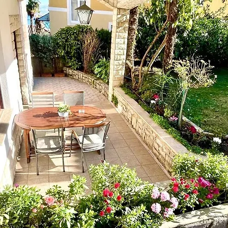 Dujmic - 50m From The Sea With Private Parking