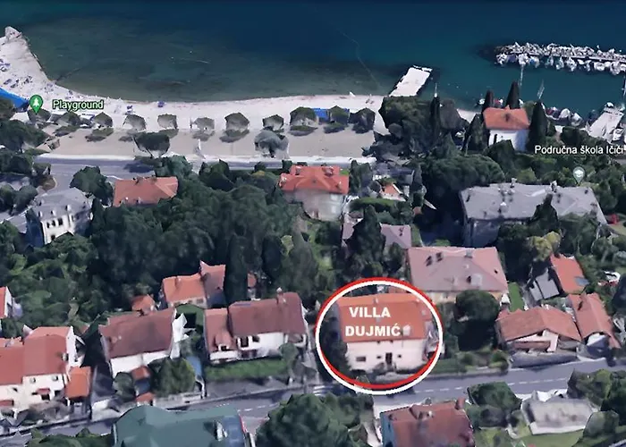 Dujmic - 50m From The Sea With Private Parking Apartment