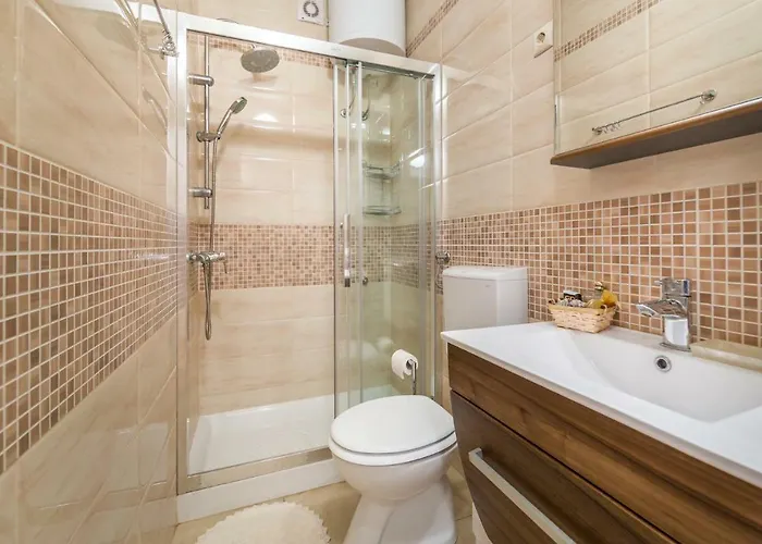 Apartment Dujmic - 50m From The Sea With Private Parking Ičići